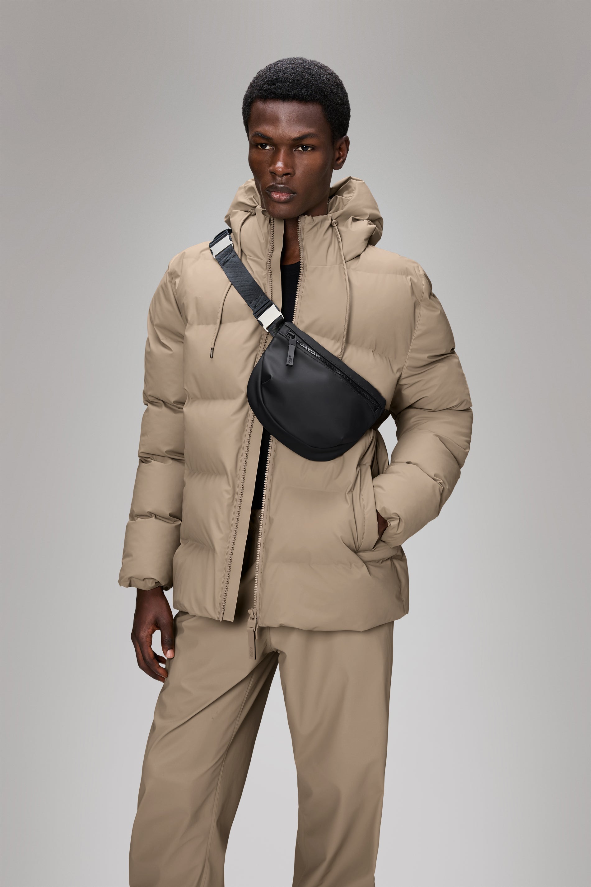 RAINS Valera Bum Bag Micro Black 1.40L H16 x D5 x W18 cm Bum bag