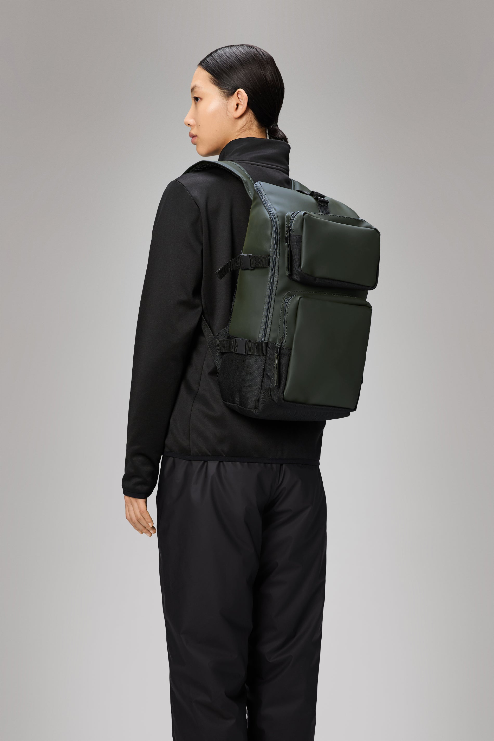 RAINS Trail Cargo Backpack Green 14L H45 x D12 x W26 cm Backpack