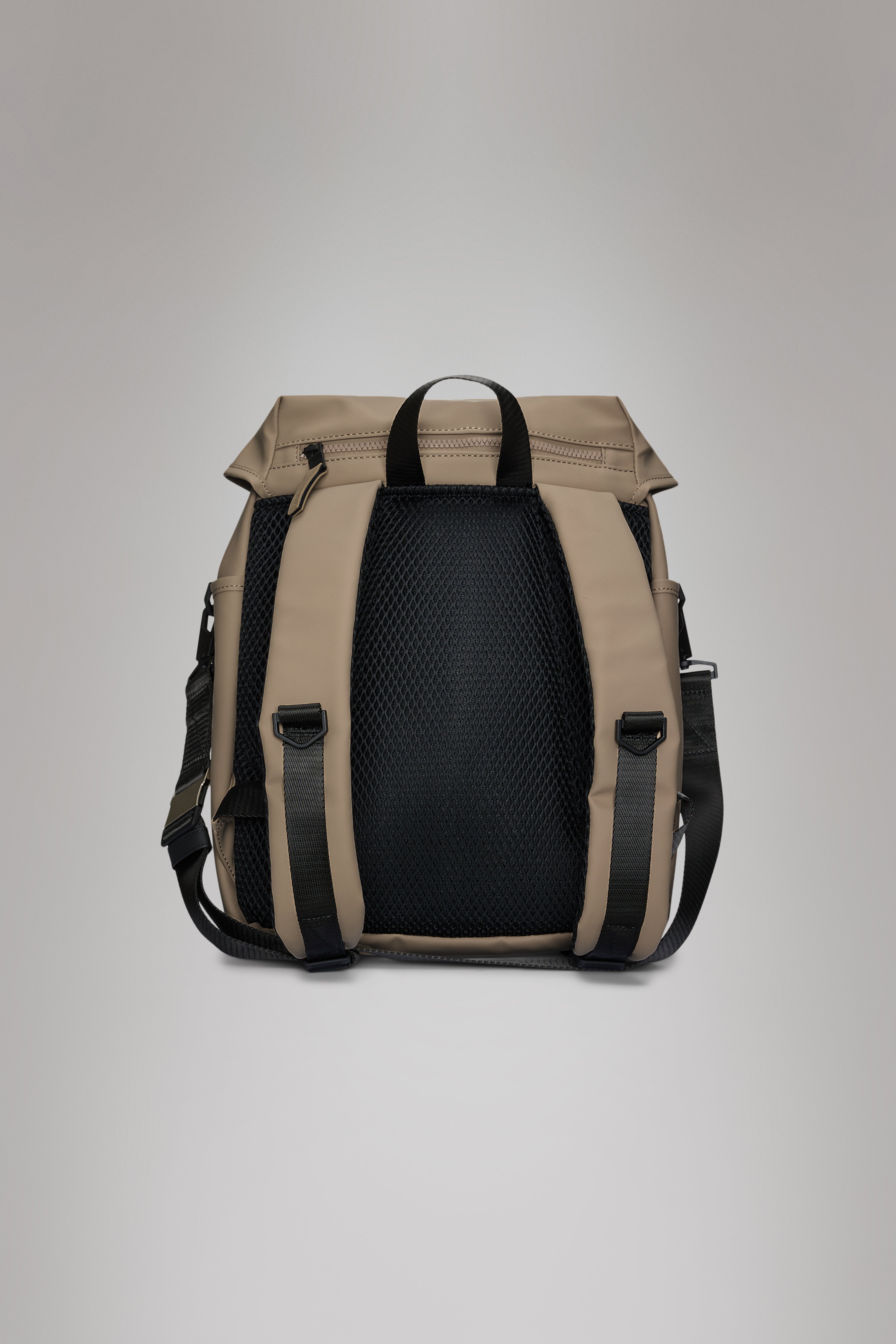 RAINS Valera Bucket Backpack Beige 18L H41 x D15 x W29 cm Backpack