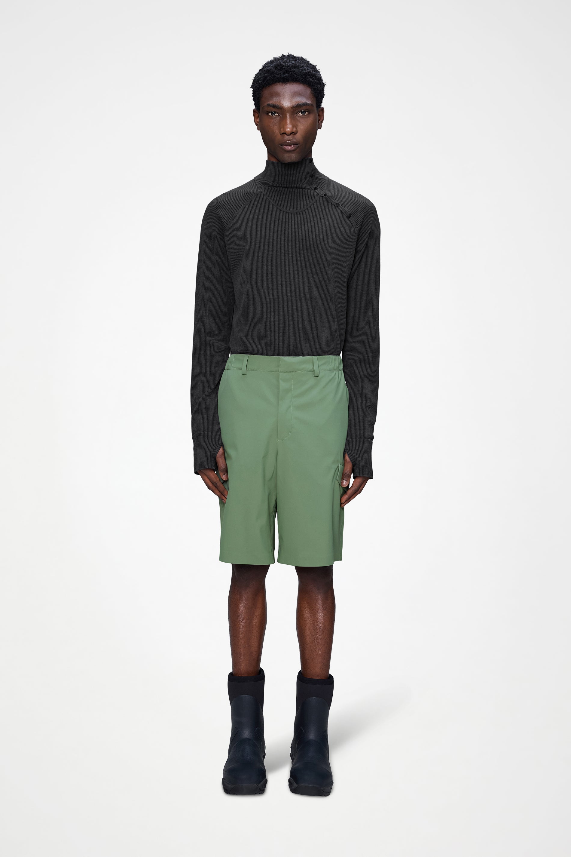 RAINS Suva Hardshell Shorts Well Pants