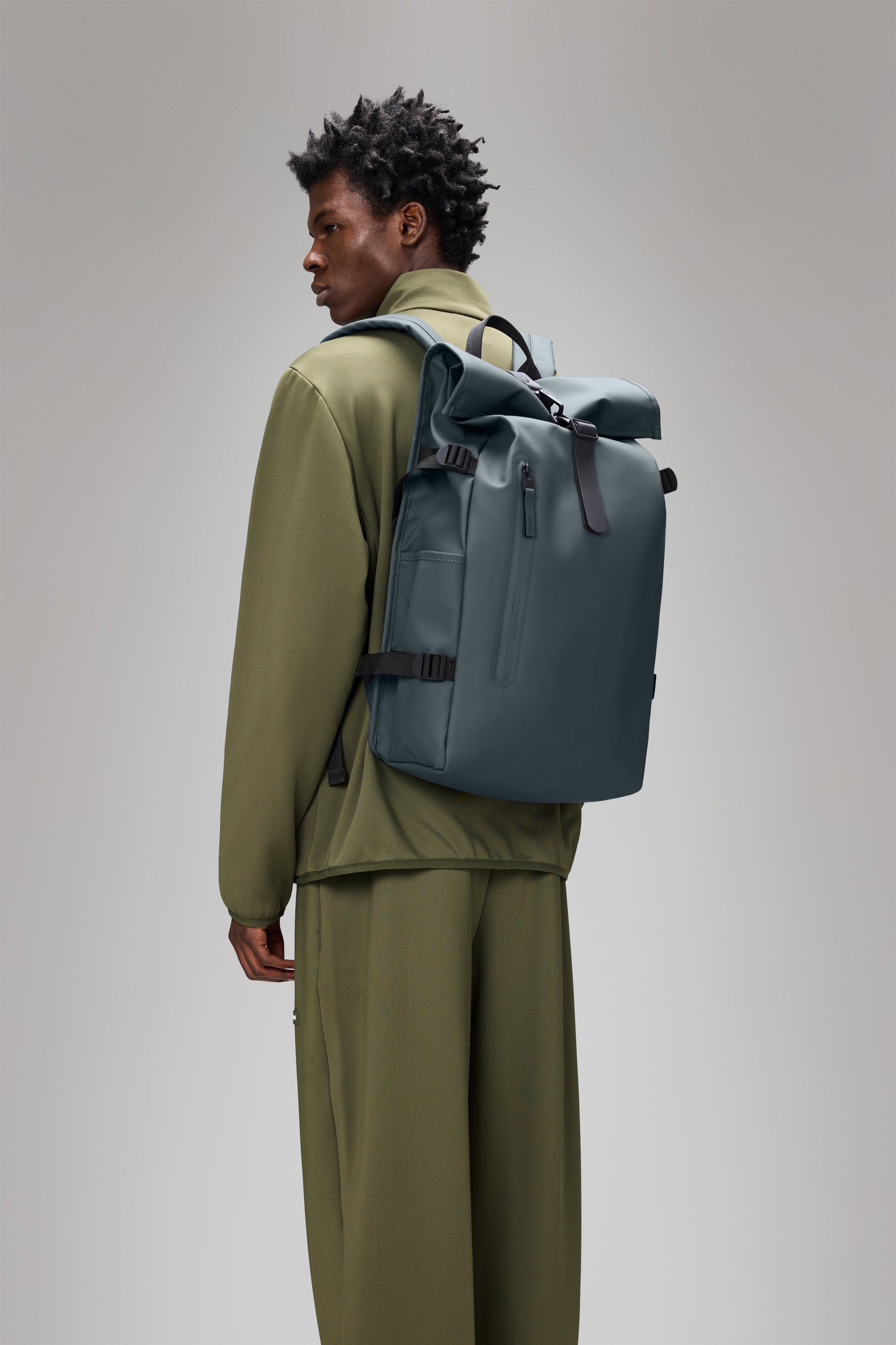 RAINS Rolltop Rucksack Large Lagoon 23L H63 x D14 x W32 cm Backpack