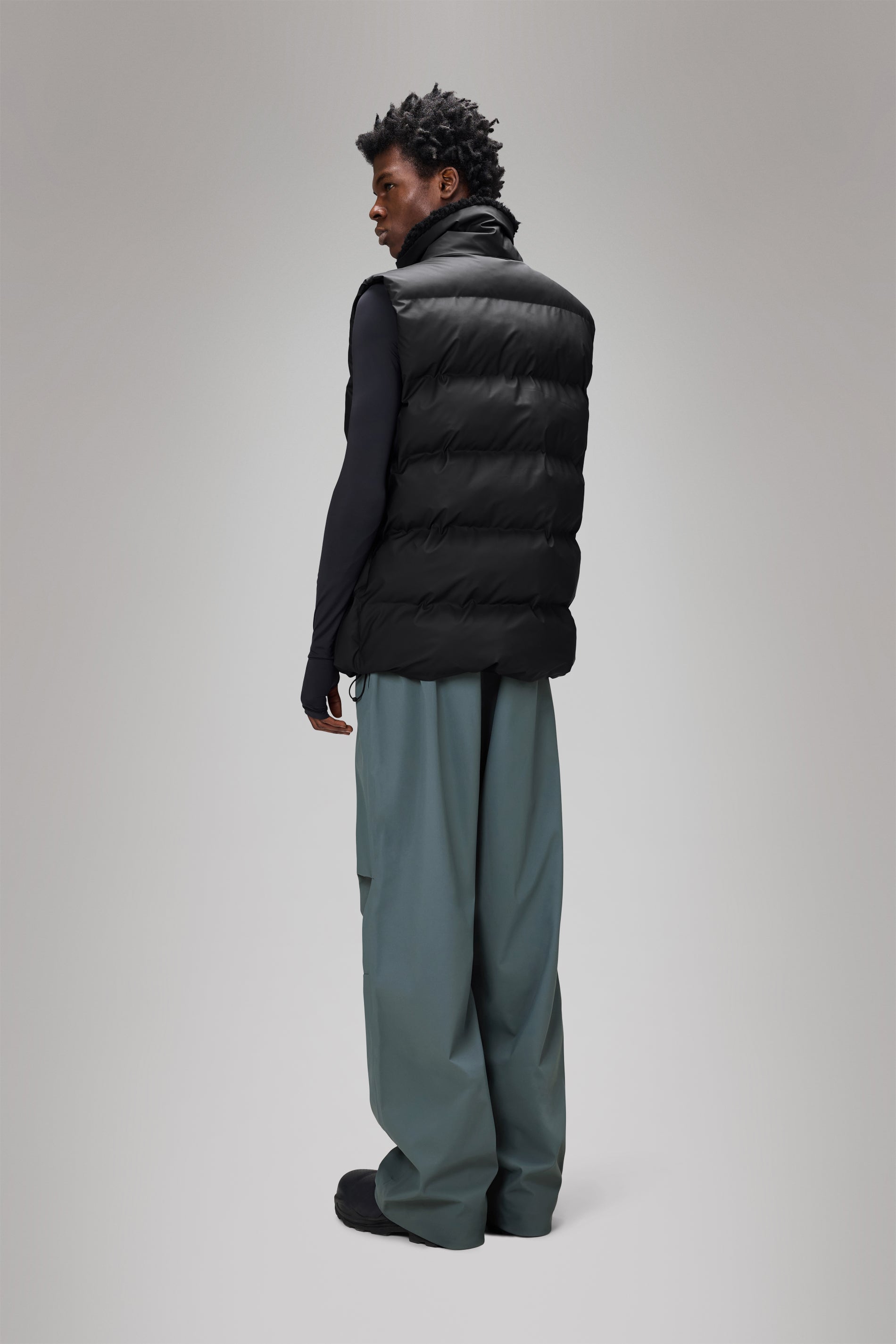 RAINS Alta Vision Puffer Vest Black Vest