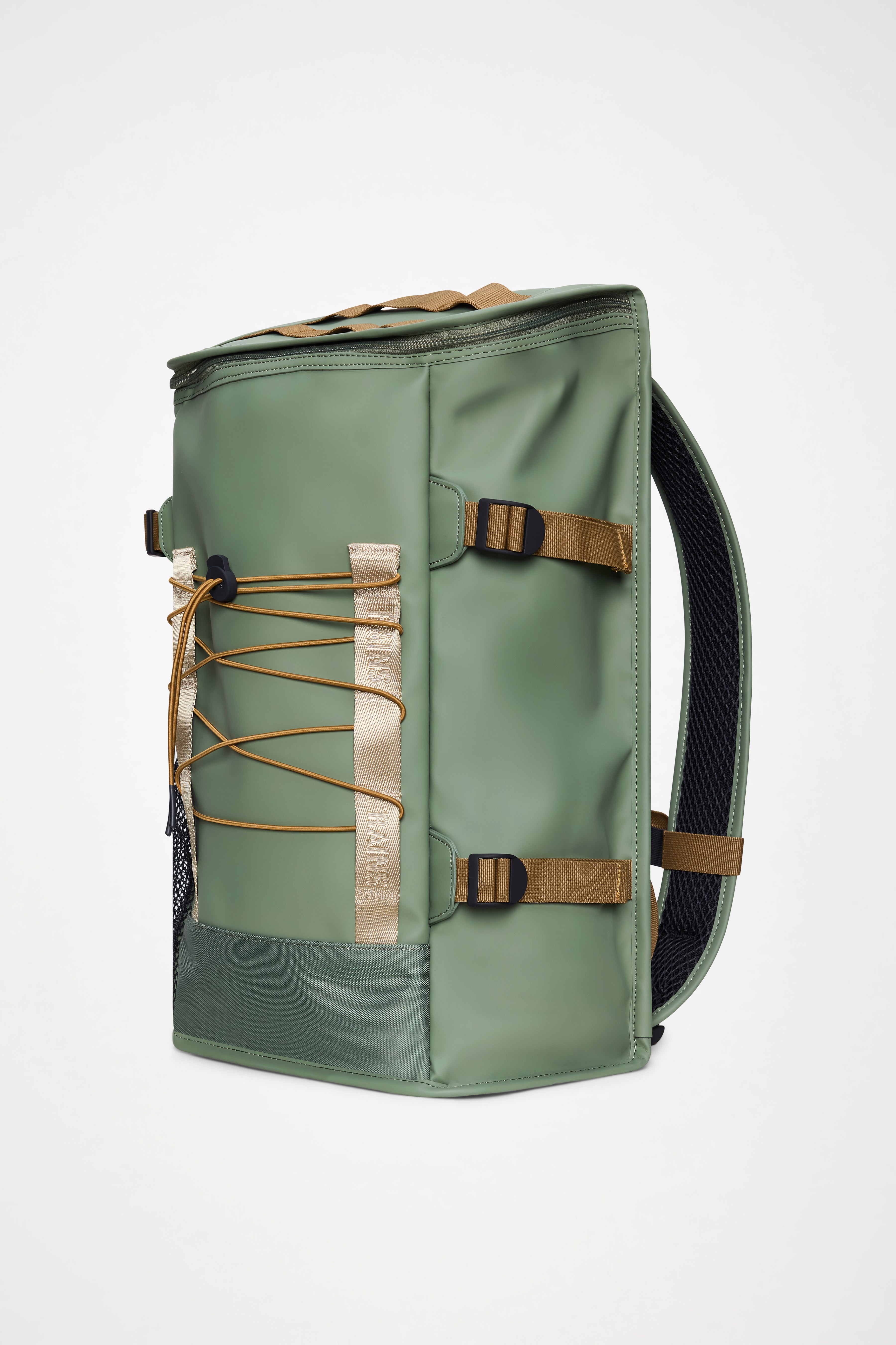 RAINS Trail Mountaineer Bag Well 26L H49 x D18 x W30 cm Backpack