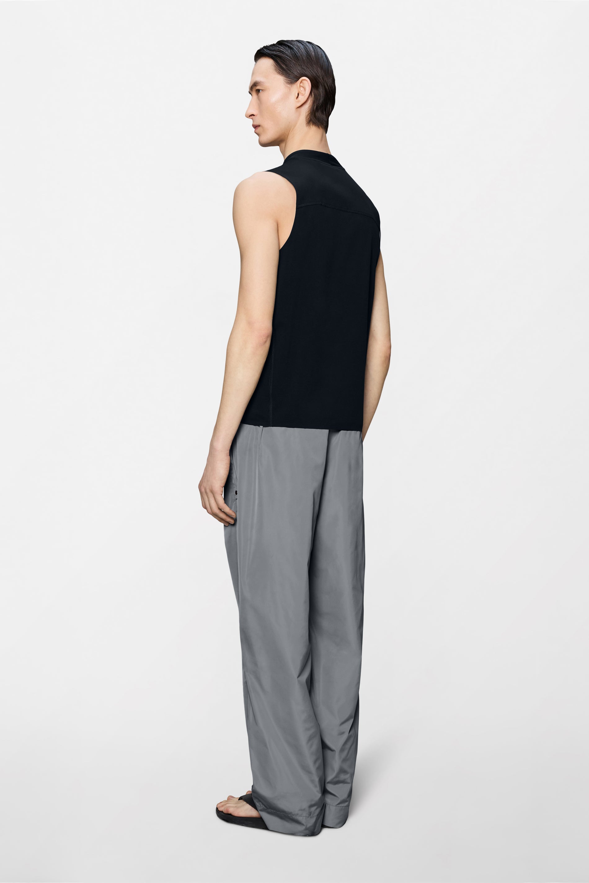 RAINS Warm Up Tank Top Black Short Sleeve