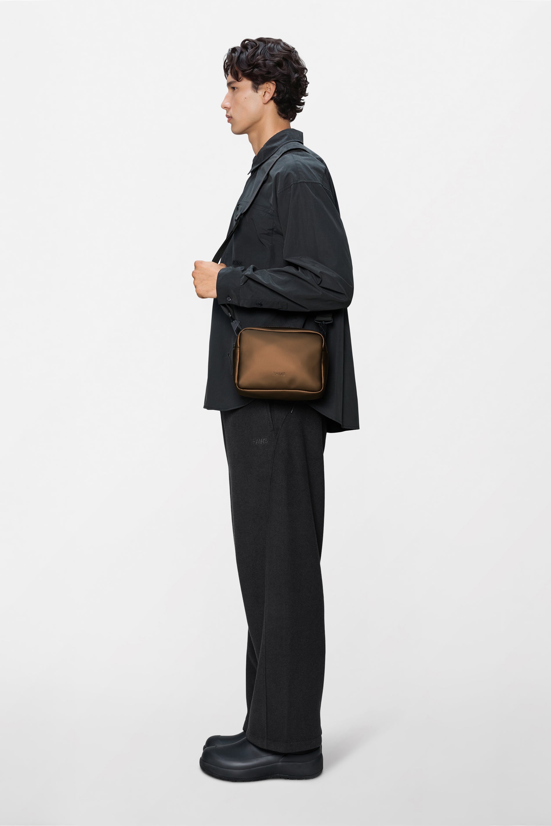 RAINS Box Bag Comet 2.80L H16 x D8.50 x W21 cm Crossbody