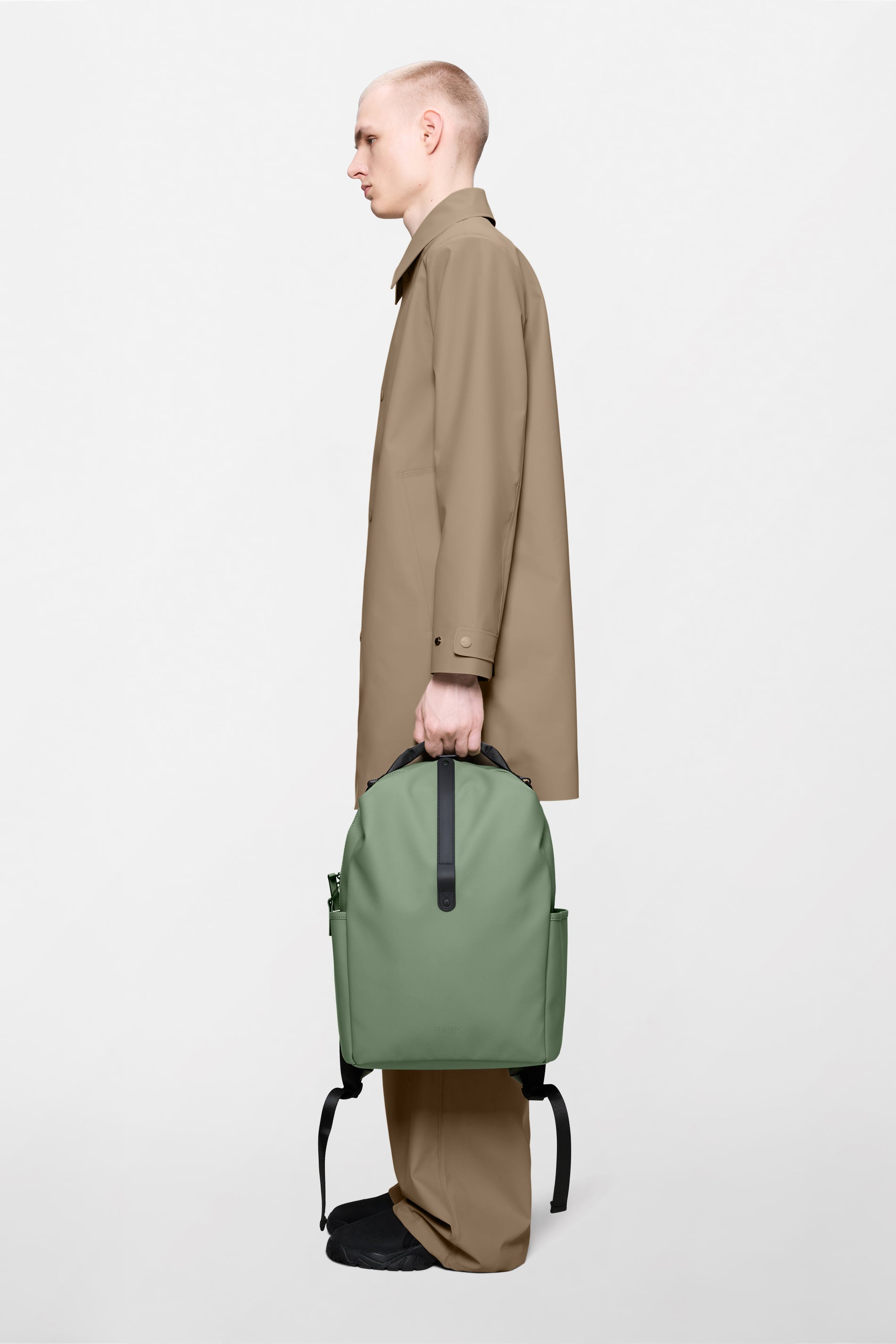 RAINS Clip Front Backpack Well 21L H44 x D16 x W30 cm Backpack