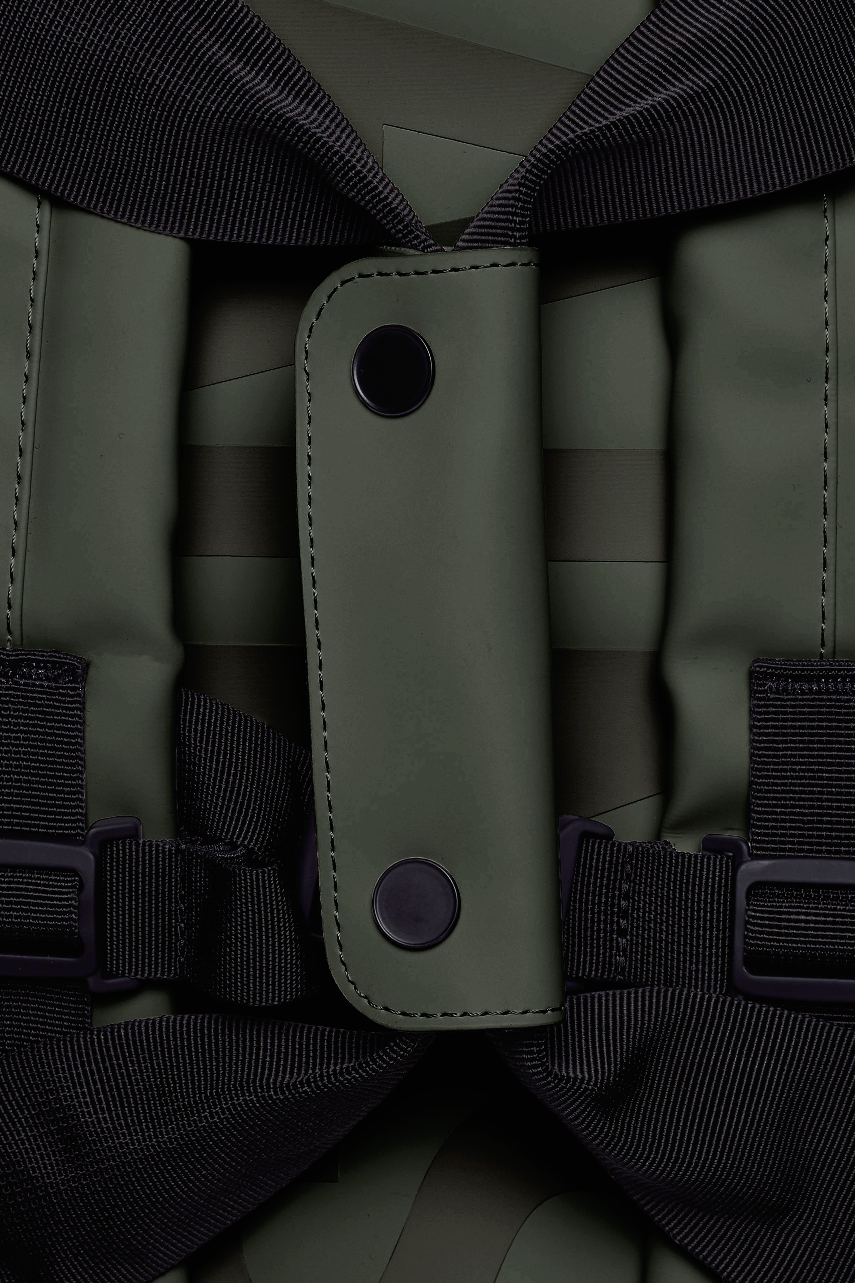 RAINS Texel Duffel Bag Small Green Duffel