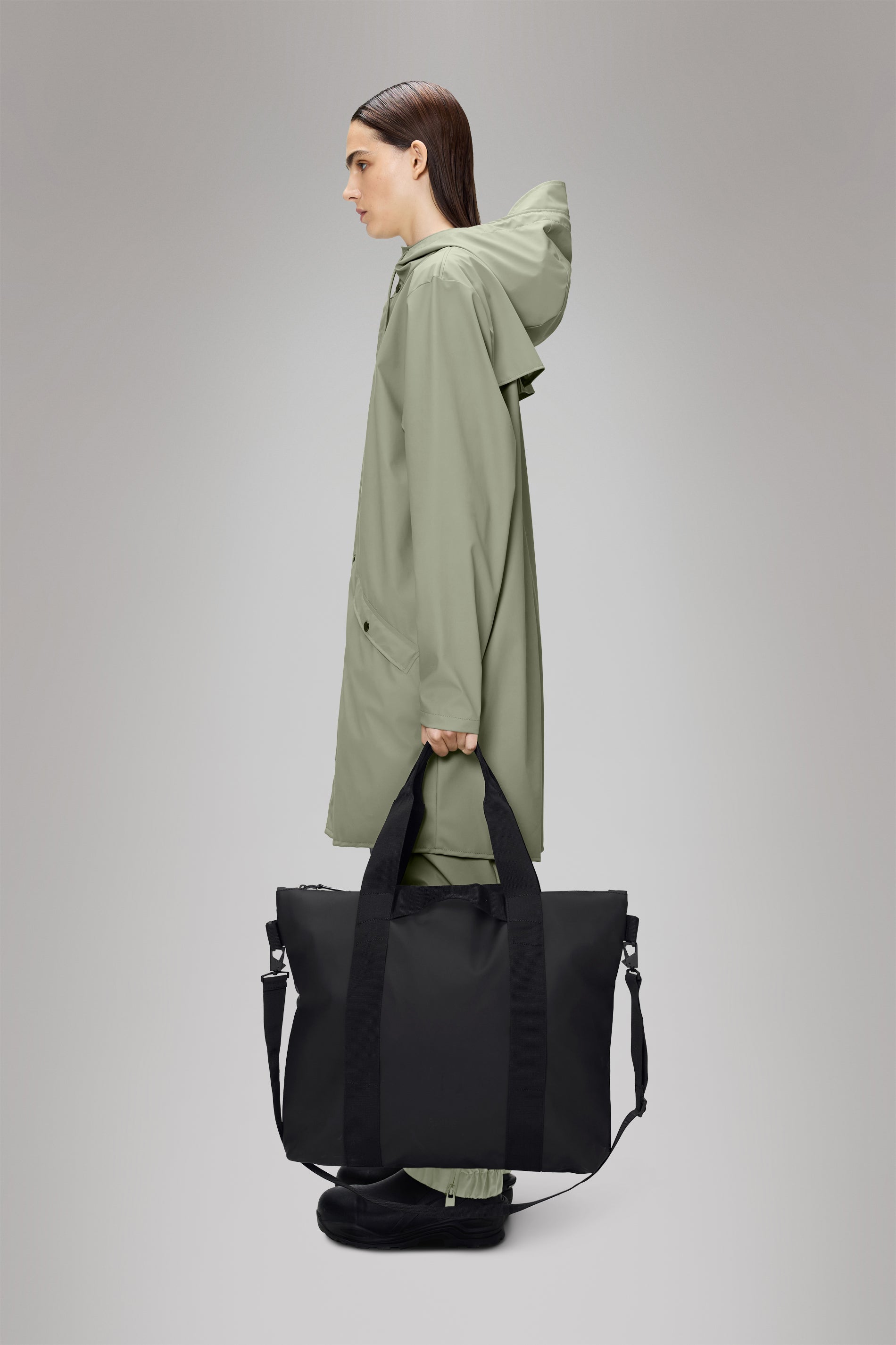 RAINS Tote Bag Black 23L H46 x D10 x W49 cm Tote