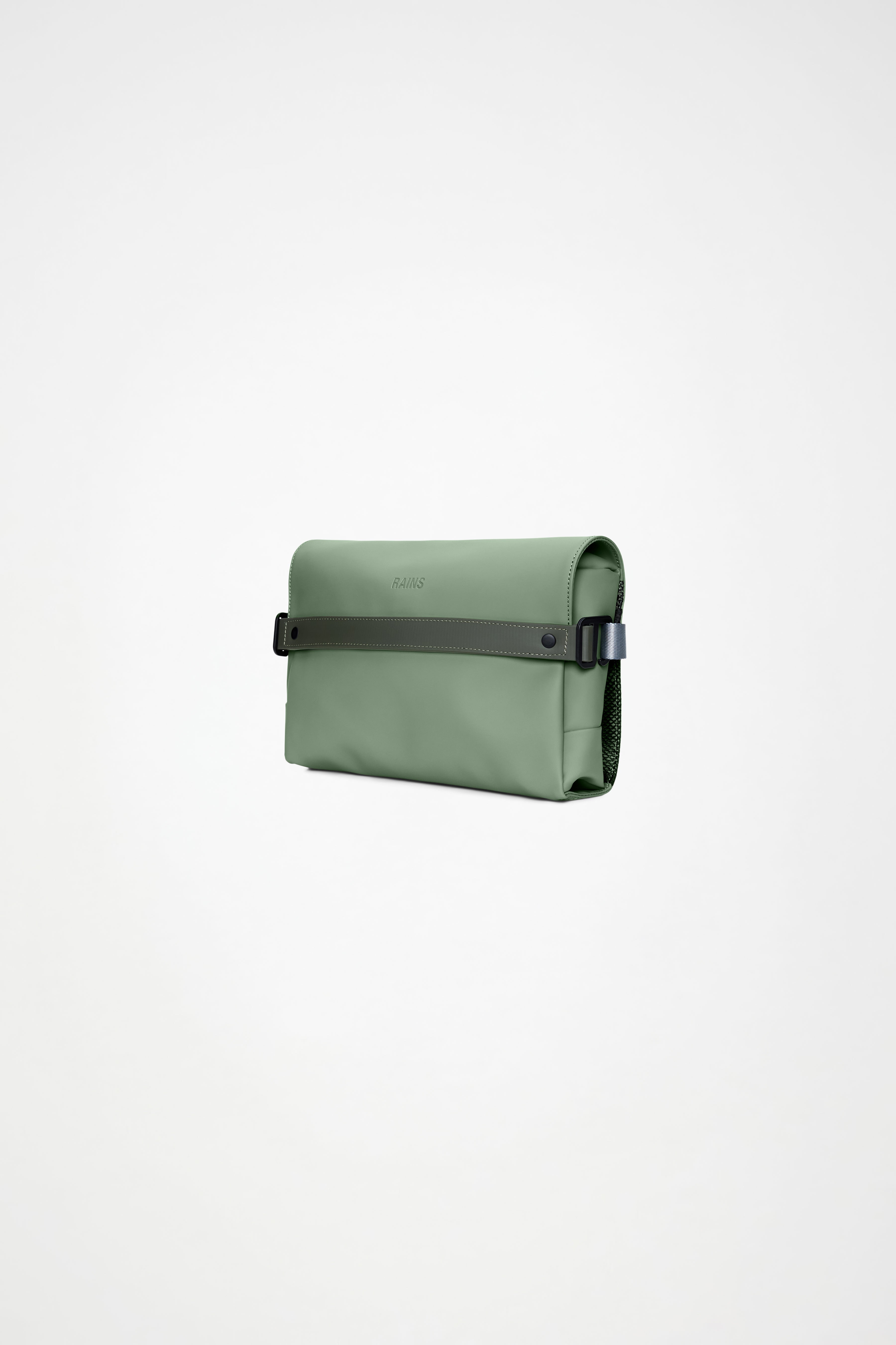 RAINS OTG Wash Bag Well 3.50L H20 x D6 x W27 cm Wash Bag