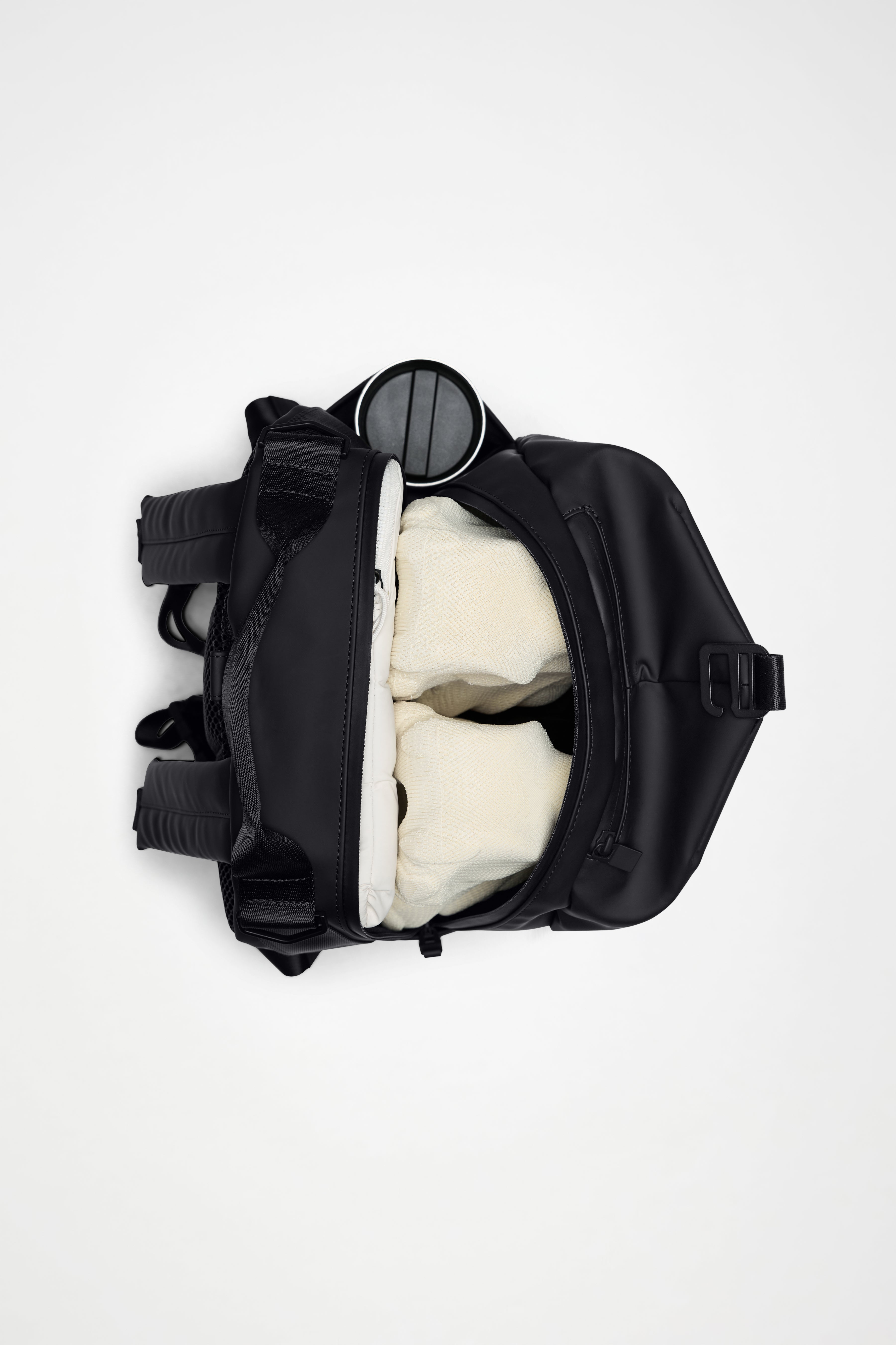 RAINS Clip Front Backpack Well 21L H44 x D16 x W30 cm Backpack