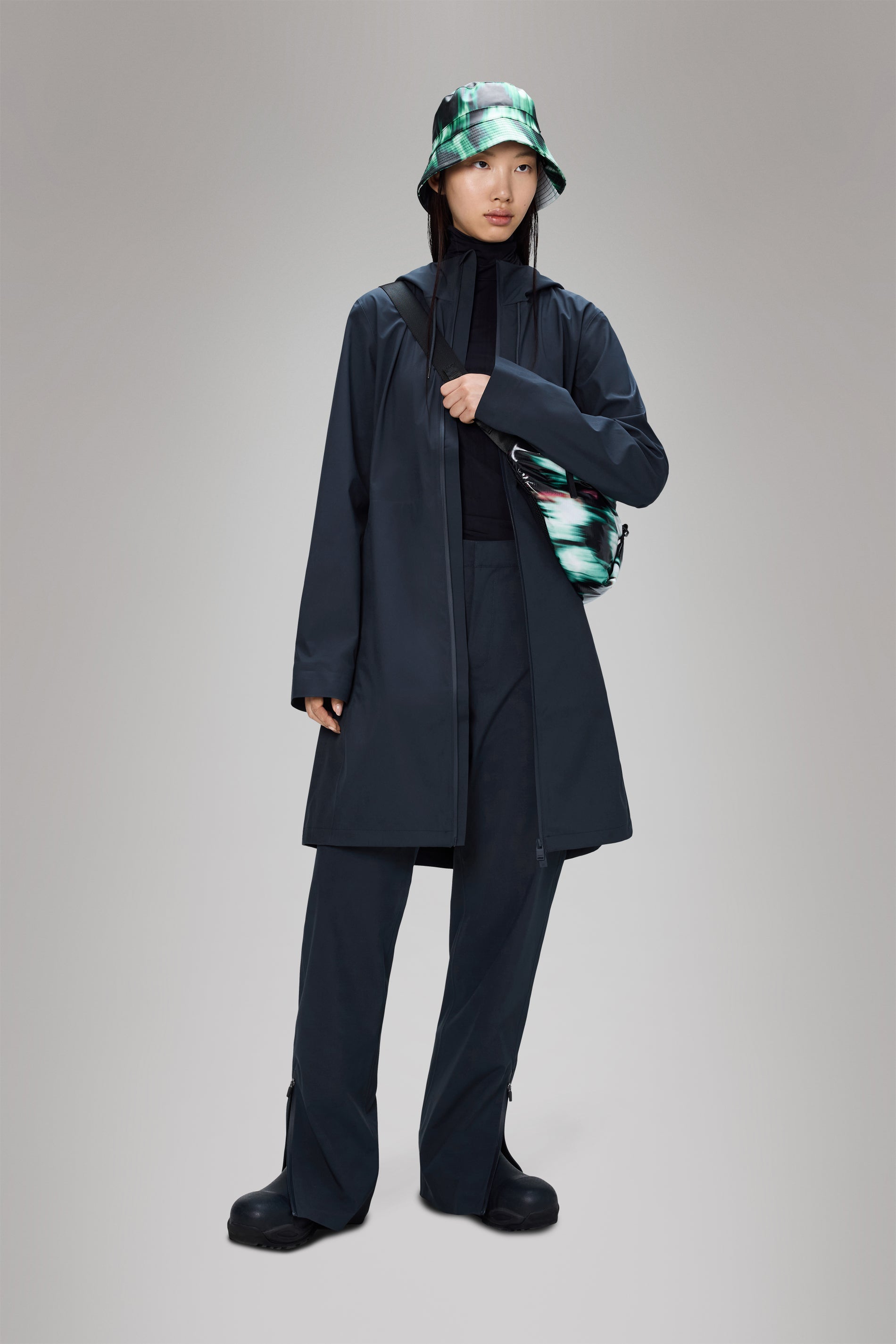 Rains Suva Hardshell Long W Jacket Navy Jacket