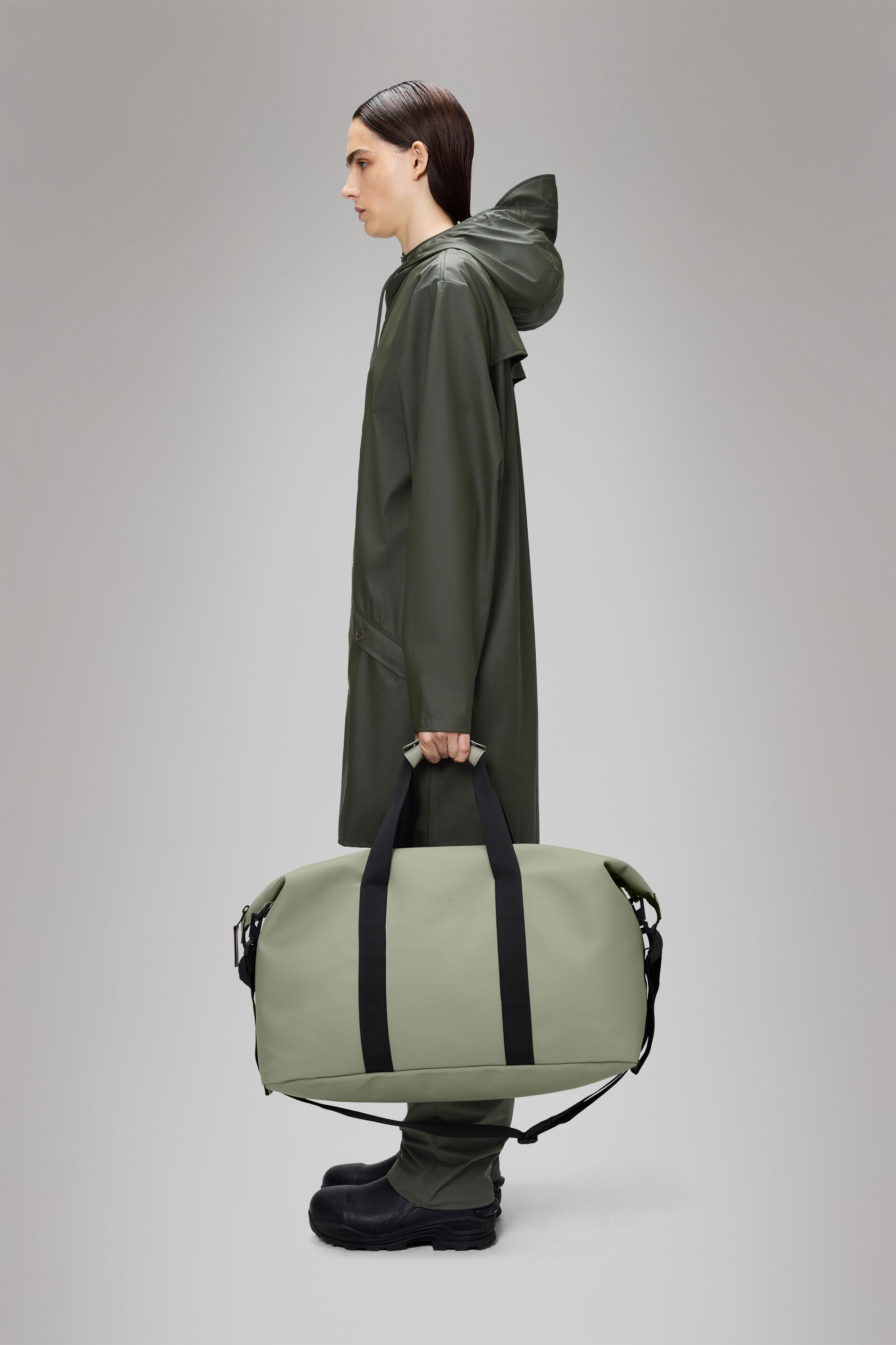 RAINS Hilo Weekend Bag Drift 36L H39 x D26 x W52 cm Weekender