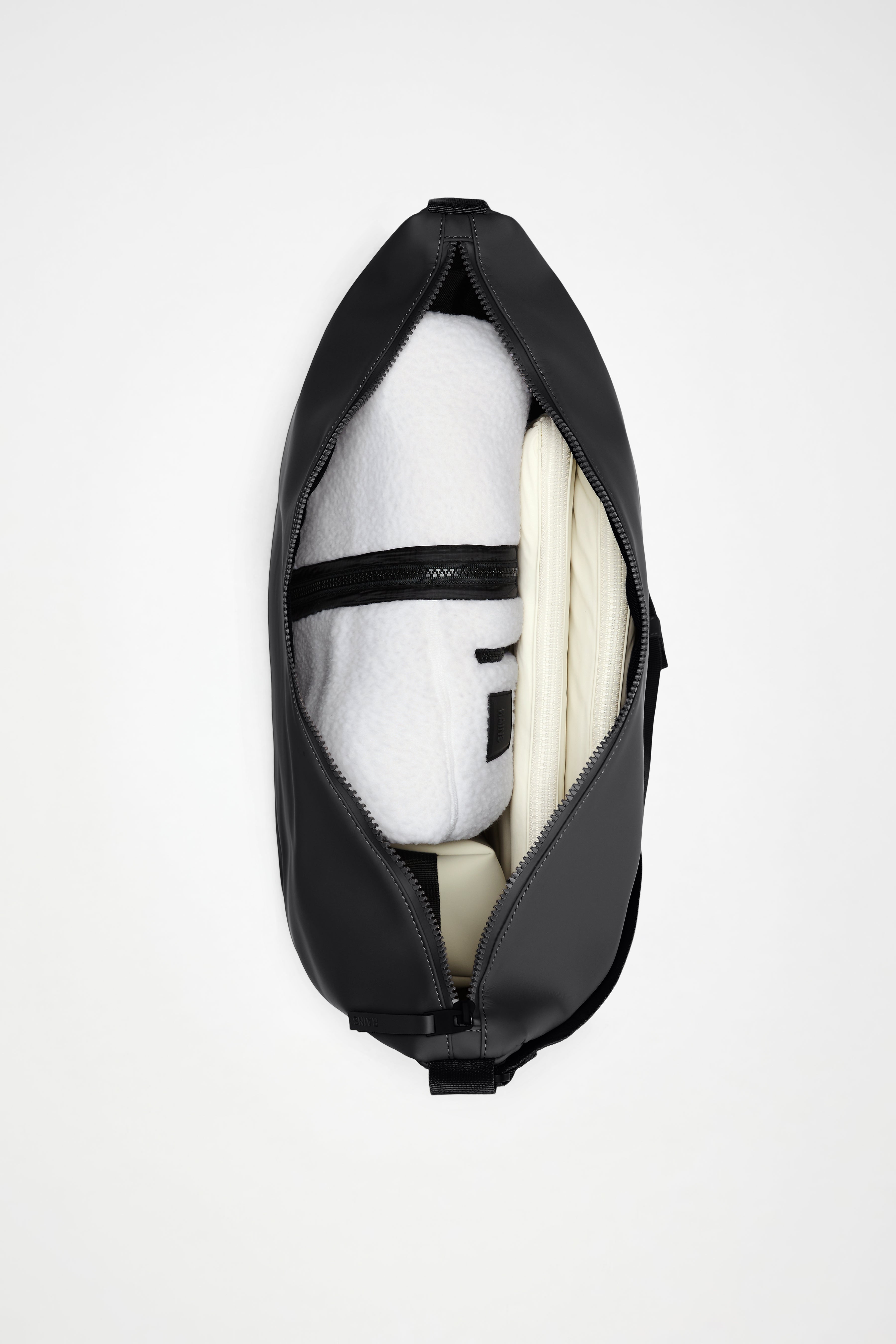 RAINS Valera Shoulder Bag Large Black 18L H40 x D13 x W54 cm Crossbody