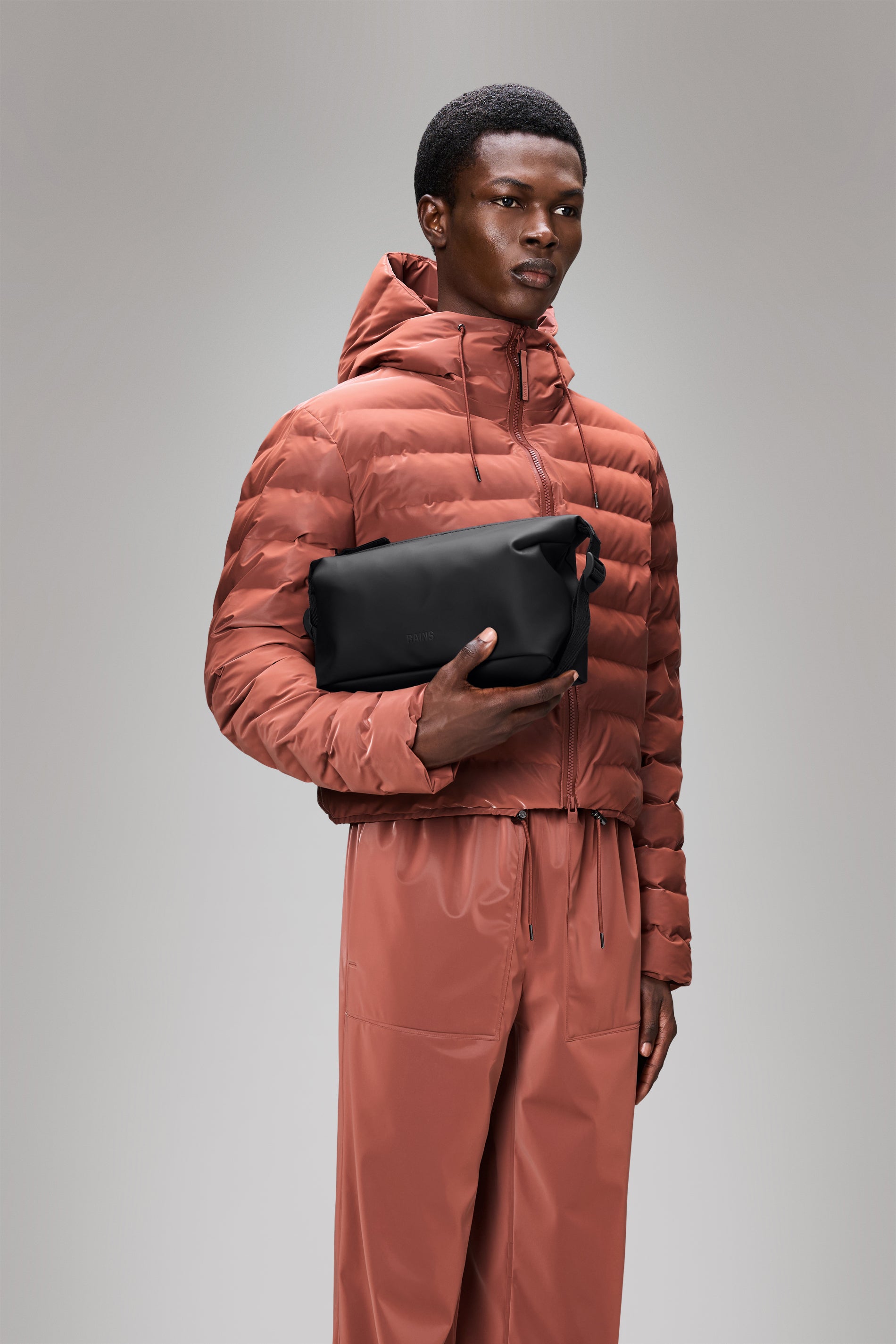 RAINS Hilo Wash Bag Black 4.40L H18 x D12 x W26 cm Wash Bag